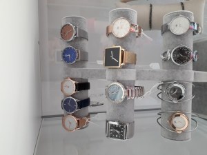 Lot Bijoux et Montres