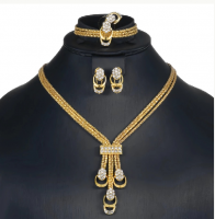 Lot 100 de bijoux africains