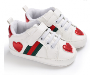 Stock chaussures baskets enfant