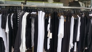 Vendre lots vêtements divers