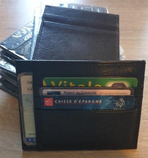 Porte carte en cuir