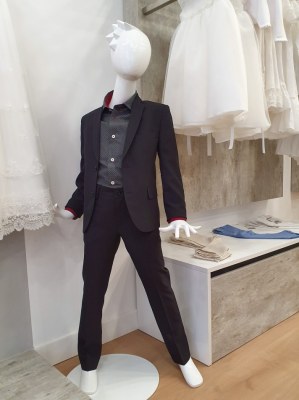 Lot de costumes,vestes,pantalons enfants