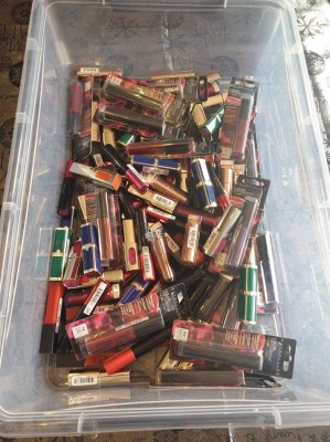 Lot 100 rouges à lèvres