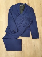 Lot de costumes,vestes,pantalons enfants