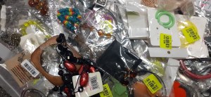 Lot de bijoux fantaisie