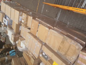 Pot de fleur Tatouage Murale Décor Miroir Kayoom Wallity macabane Clayre & Eef