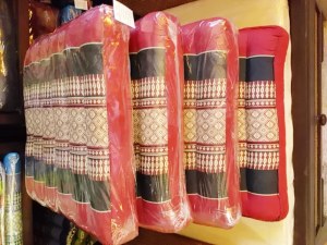 Coussins thailandais. rembourrage en kapok naturel.