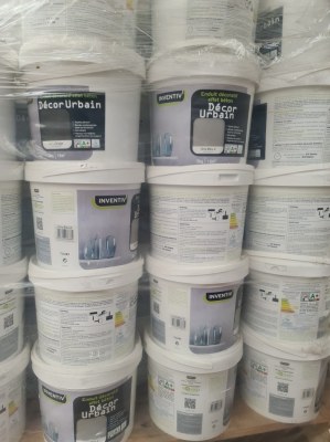 Lot de peinture 40 palettes