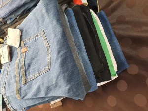 Destockage Jeans Atelier Notify en provenance du Bon Marché Paris