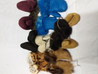 Lot de moufles et chaussons enfant en cuir de mouton retourné