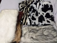 Lot de manchons, tour de cou, cols et guêtres en imitation fourrure