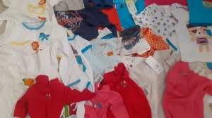 Lot de 100 articles puericulture