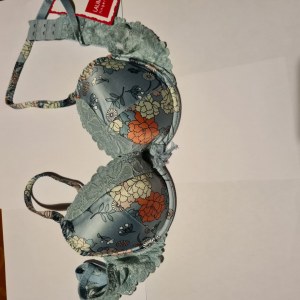 LOT DE LINGERIE MARQUE LAUMA LINGERIE (LETTONIE)