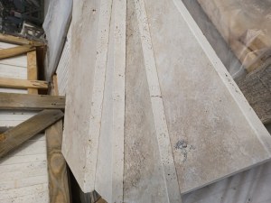 Margelle Travertin Mixte 1er Choix 61x30.5x3cm - Bord Droit