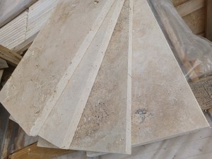 Margelle Travertin Mixte 1er Choix 61x30.5x3cm - Bord Droit