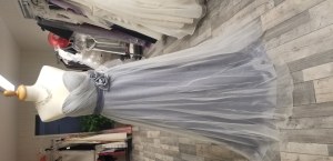 Lot robes de mariée et accessoires