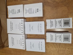 LOT PARFUMS HOMMES/FEMMES NEUF PRODUITS ORIGINAUX ET AUTHENTIQUE