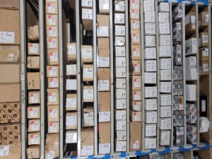 IMPORTANT STOCK PIECES DETACHEES AUTOMOBILE NEUVES