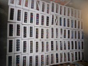 Vernis yes loves+ fards à paupières + maquillage