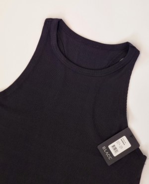 020257 Mix de vêtements de sport pour femmes BLACC