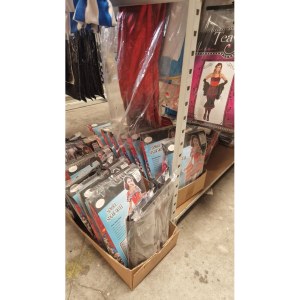 Lot de déguisements et accessoires