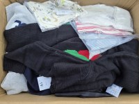 Lot de 100 vetements enfants et babys