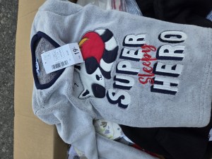 Lot de 100 vetements enfants et babys