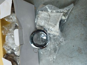 Spot fixe encastré couleur chrome - 900 pces disponibles