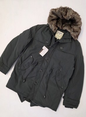 050190 Mix de vestes pour hommes Wampum & WPM