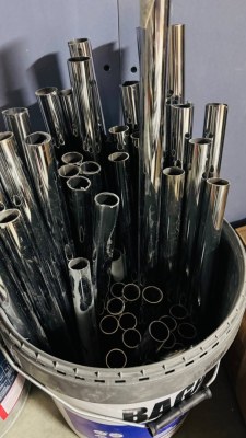 Rouxel barres en métal argenté, platines et fixation