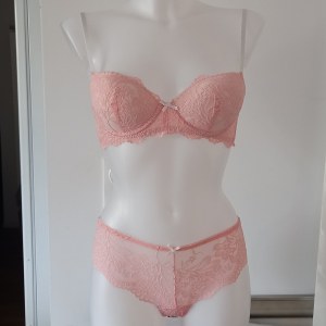 90 Ensemble Lingeries Manoukian