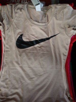 Adidas, puma, etc au choix