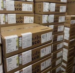 Dell PowerEdge R250 Intel Xeon E-2314 neuf, 4 x 3,5 pouces, 8 Go de RAM, alimentation...