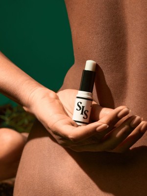 DÉSTOCKAGE – 700 PARFUMS SOLIDES SIS FRAGRANCES