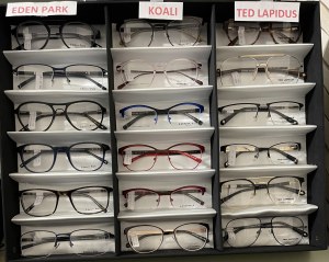 STOCK DE MONTURES OPTIQUES HOMMES FEMMES ENFANTS