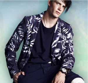 LOT DE VÊTEMENTS POUR HOMME DE LA MARQUE DIESEL