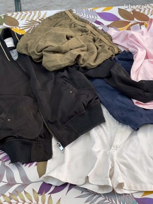Lot de 160 articles de mode femme et homme