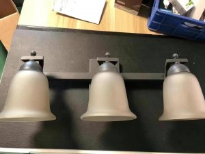 Collection de plafonniers et de luminaires bacon en solderie