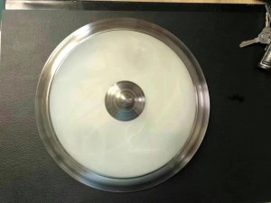 Collection de plafonniers et de luminaires bacon en solderie