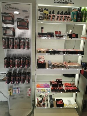 Lot de 4000 pièces de maquillage