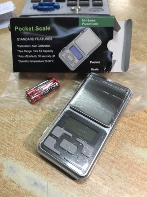 MINI BALANCE DE PRECISION LCD 0 à 500g