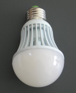 Lot de 10 ampoules led e27 de 9 watts équivalence 90 w incandescence