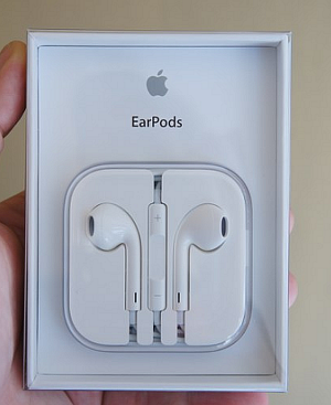 LOT ECOUTEUR PHONE EARPODS IPHONE 5/6 ORIGINAL AVEC BOITE CERTIFICAT APPLE