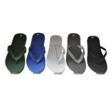 Destockage Assortiment Tong uni avec une lanière à entredoigt