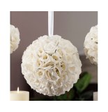 Boule de roses - a suspendre - d 23 cm