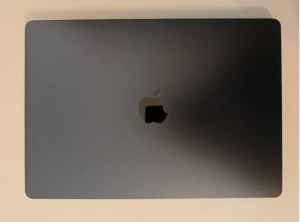 Apple macBook air 15,3" m3/16 Go/256 Go Midnight