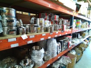 Bazar, jouets, articles de cuisine, de jardinage, de bricolage, ménager