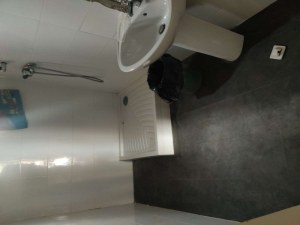 Vasques, laves main, WC, receveurs de douche