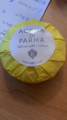 Stock Acqua di Parma, shampoo, savon, revitalisant, gel douche, crème pour le corps