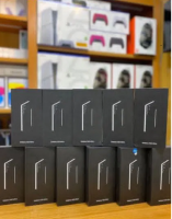 Lot, Samsung S25 Ultra, Samsung S25, Samsung S24, iPhone 16 Pro Max, iPhone 16 Pro, iPh...